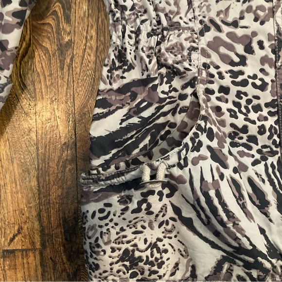 Grey animal Print spring Jacket - Picture 3 of 5